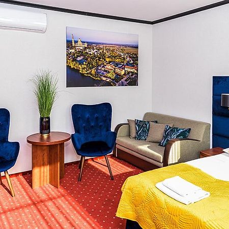 Hotel Stara Gorzelnia Licheń Екстериор снимка
