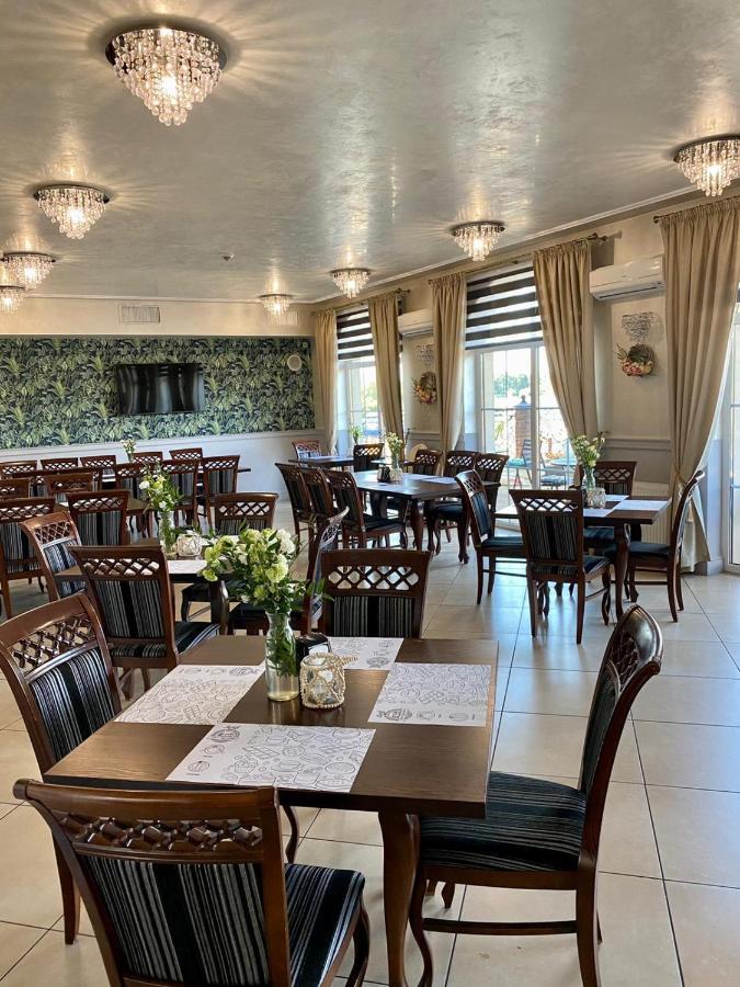 Hotel Stara Gorzelnia Licheń Екстериор снимка
