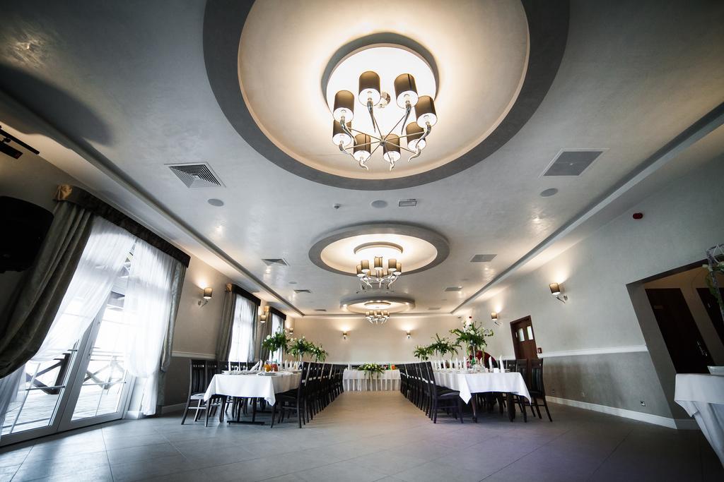 Hotel Stara Gorzelnia Licheń Екстериор снимка