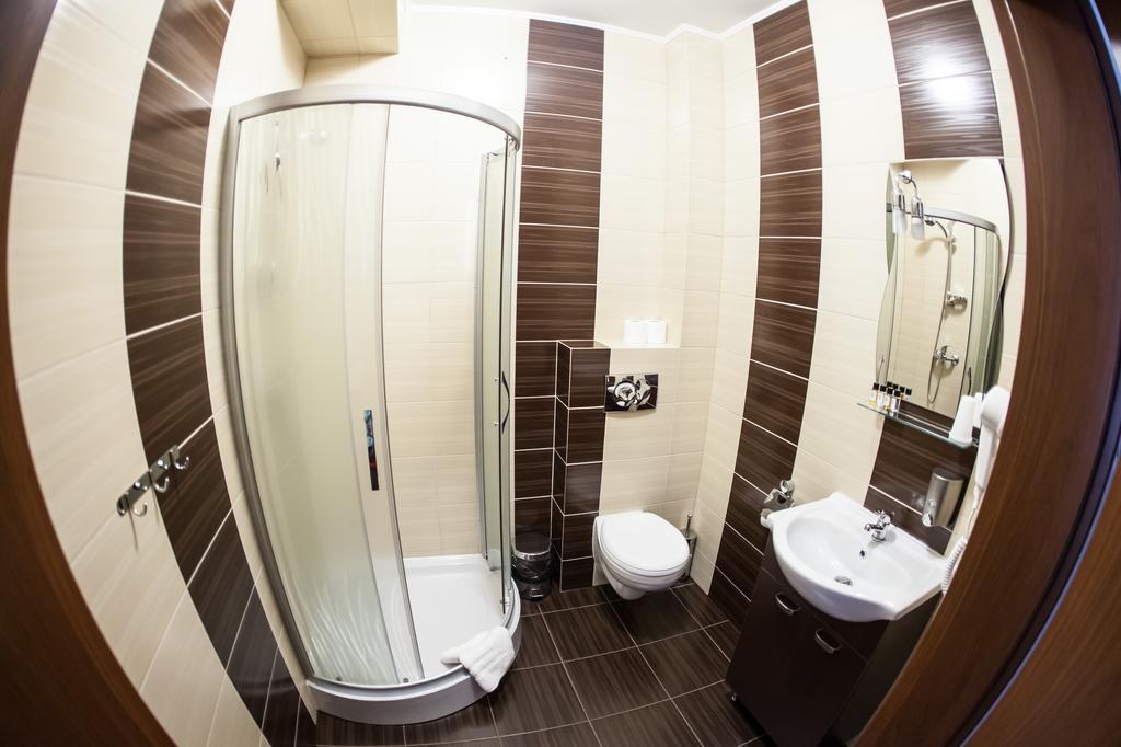 Hotel Stara Gorzelnia Licheń Стая снимка